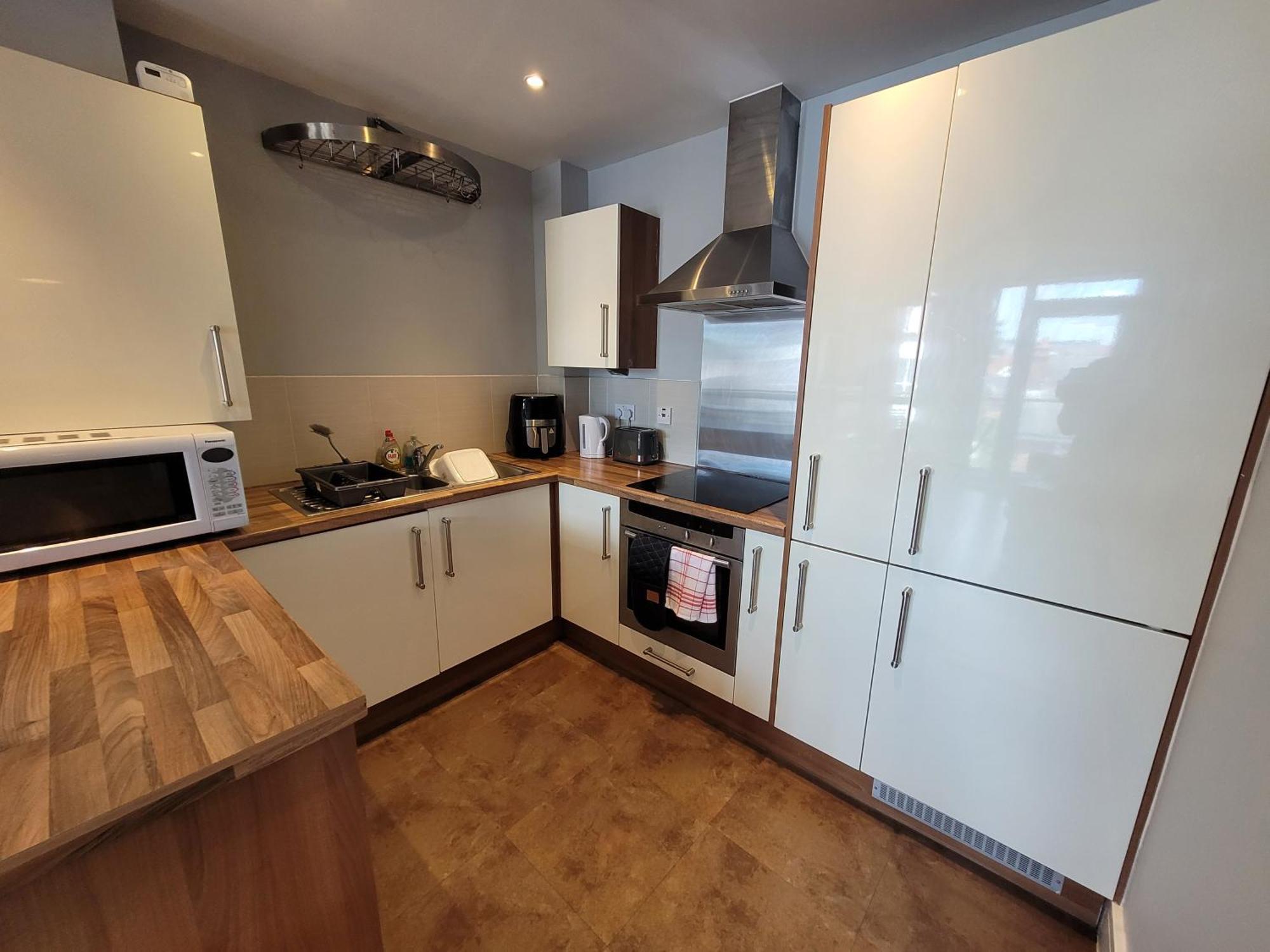 Lesley Court- A Lovely Spacious 2 Bedroom Apartment By Catchpole Stays เชมส์ฟอร์ด ภายนอก รูปภาพ